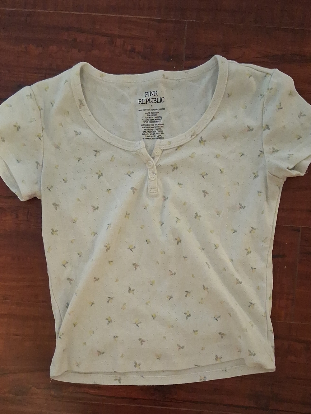 Pink Republic Cream Short Sleeve Henley Tee/crop